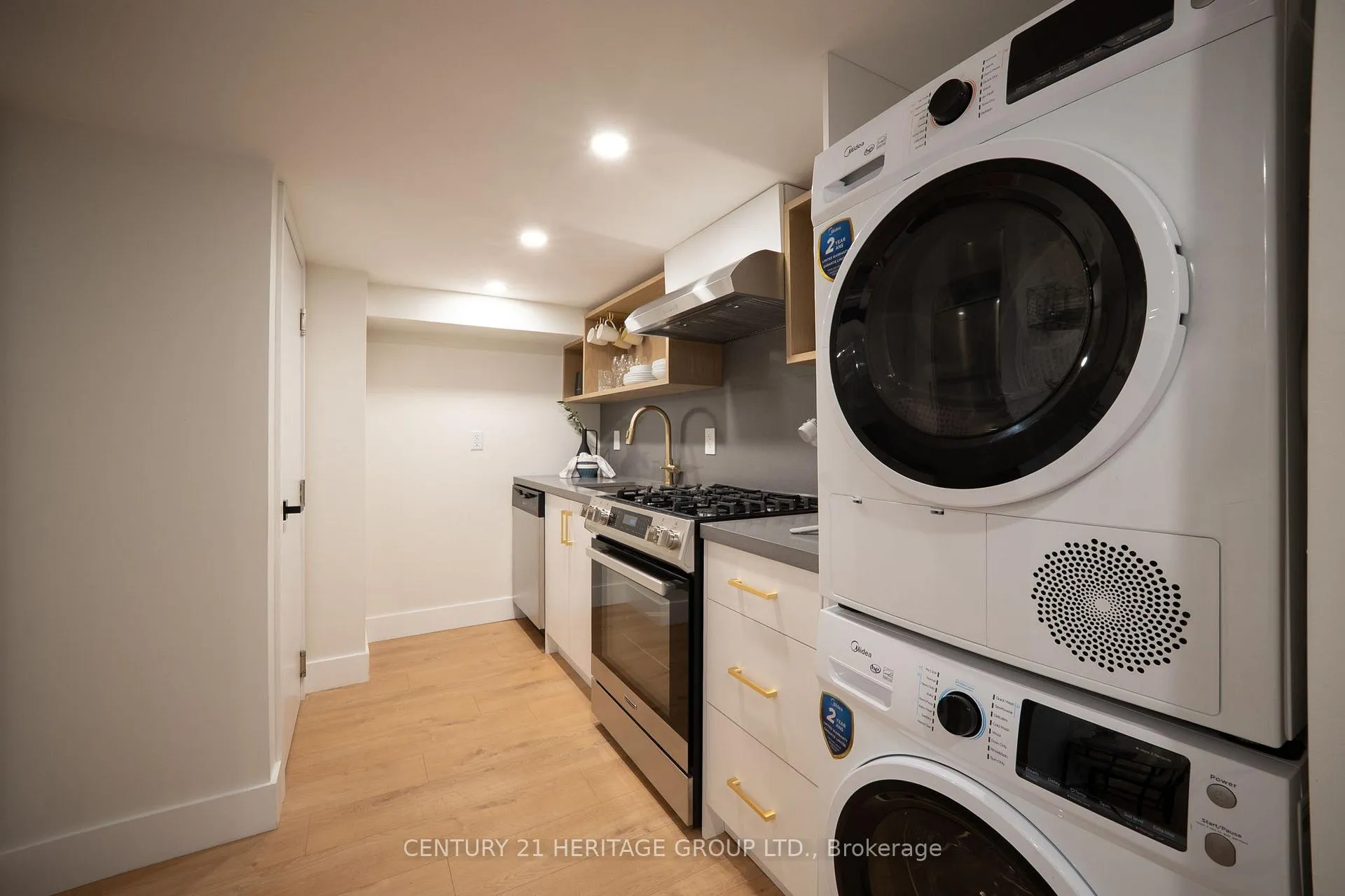 Photo 32 of 236 Macaulay Street E, Hamilton, North End — HOMEH