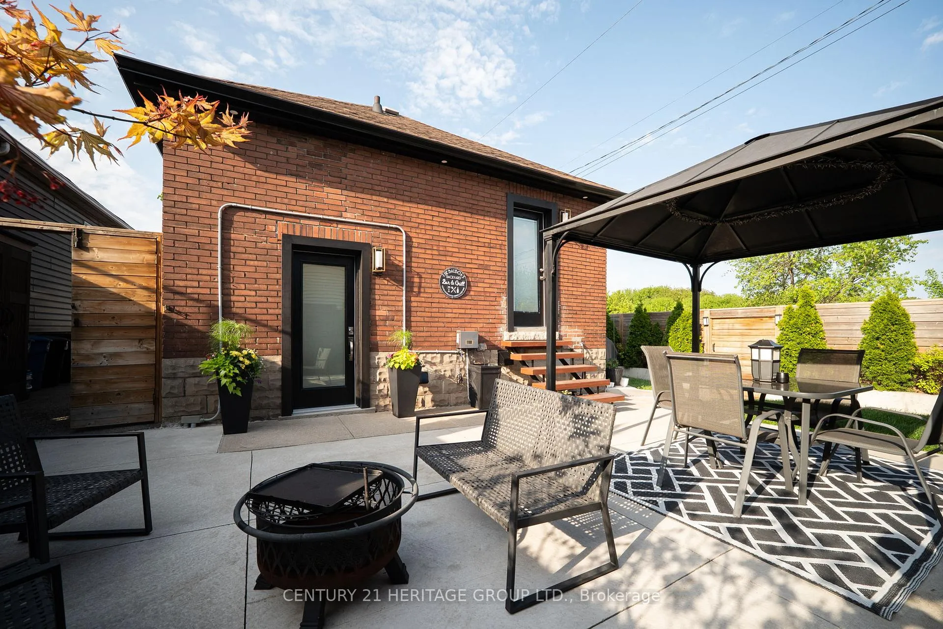 Photo 44 of 236 Macaulay Street E, Hamilton, North End — HOMEH