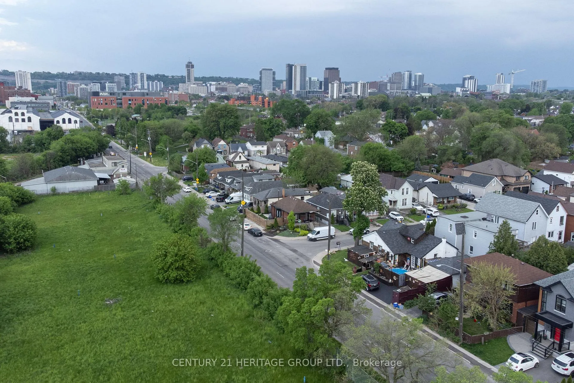 Photo 48 of 236 Macaulay Street E, Hamilton, North End — HOMEH