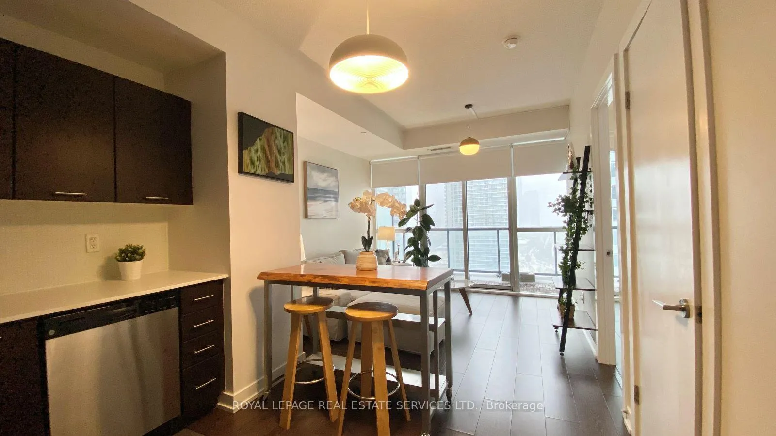 Photo 5 of Unit 2107, 20 Bruyeres Mews, Toronto, Niagara — HOMEH