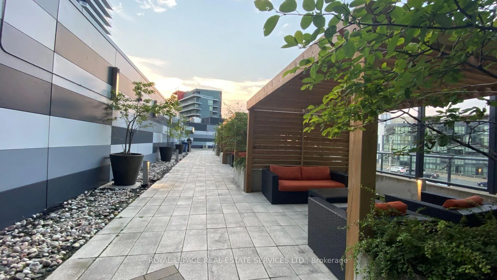 Photo 20 of Unit 2107, 20 Bruyeres Mews, Toronto, Niagara — HOMEH