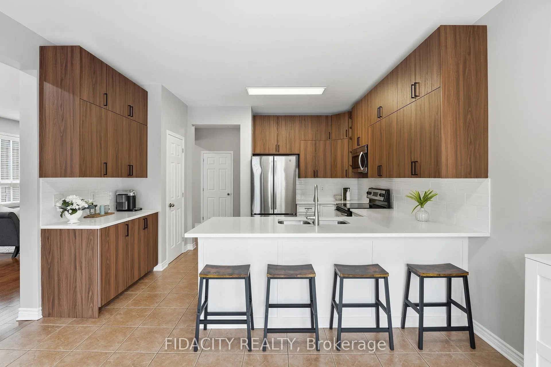 Photo 7 of 78 Black Bear Way, Ottawa, Stittsville (South) — HOMEH