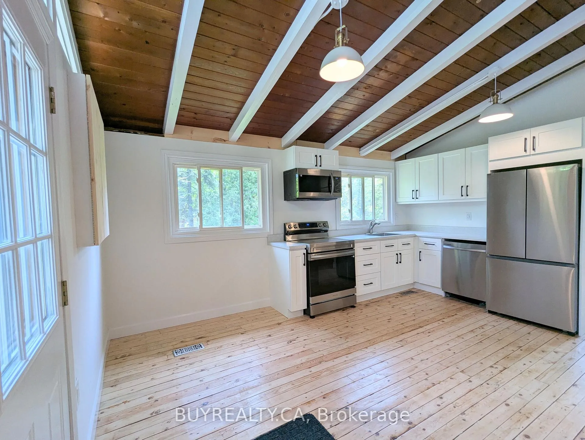 Photo 4 of 865 Blackwoods Avenue, Innisfil, Alcona — HOMEH