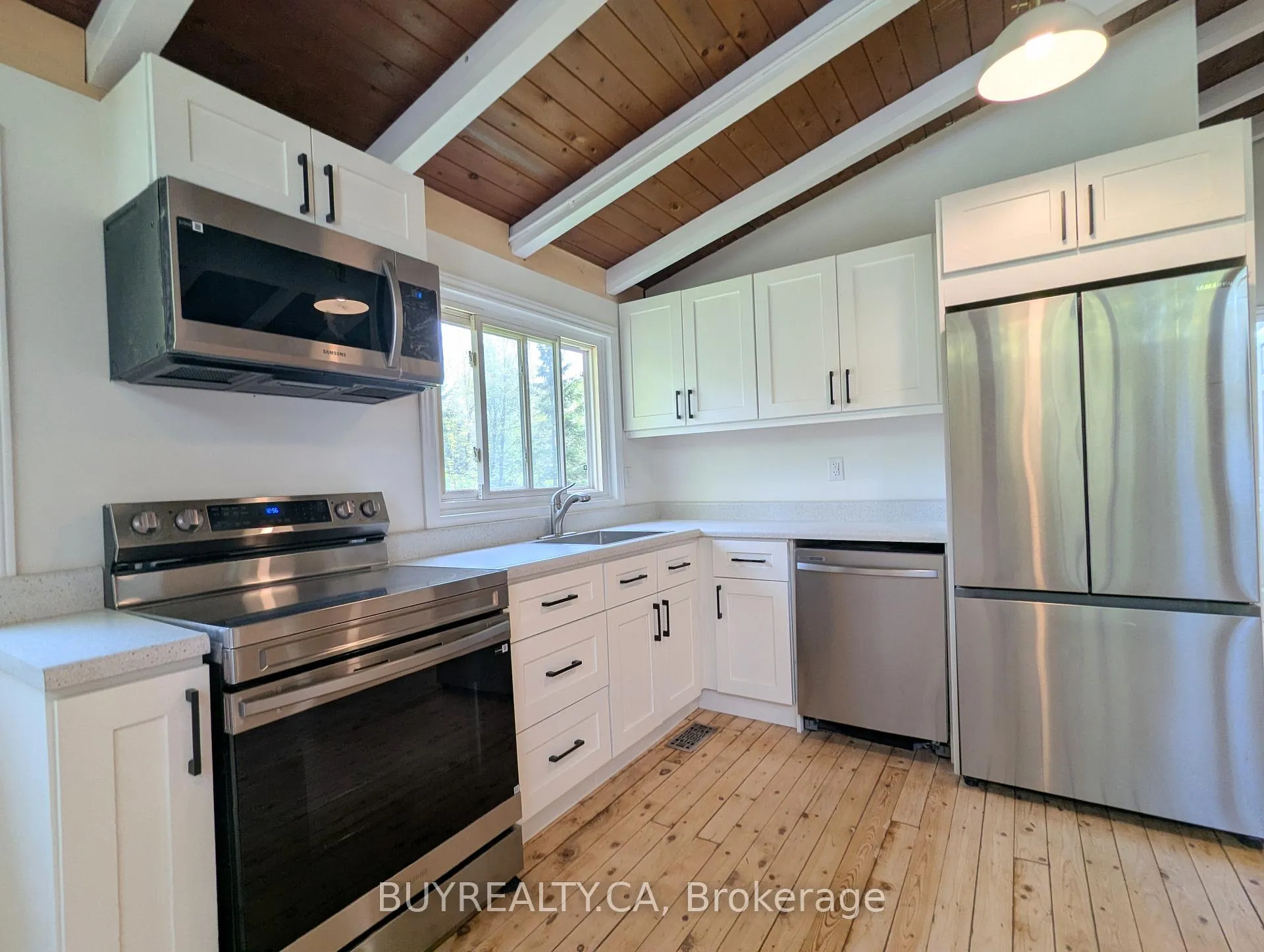 Photo 5 of 865 Blackwoods Avenue, Innisfil, Alcona — HOMEH