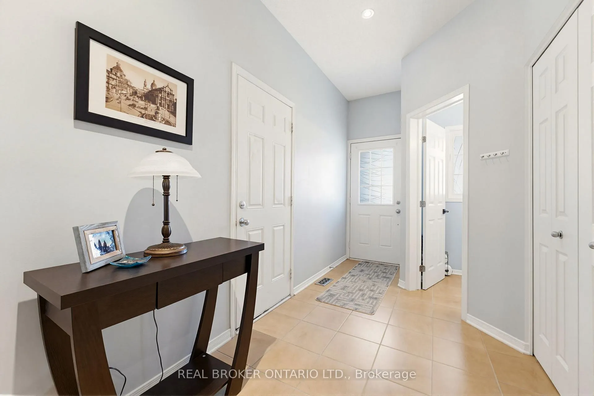 Photo 4 of 220 Opus Street, Ottawa, Kanata - Emerald Meadows/Trailwest — HOMEH