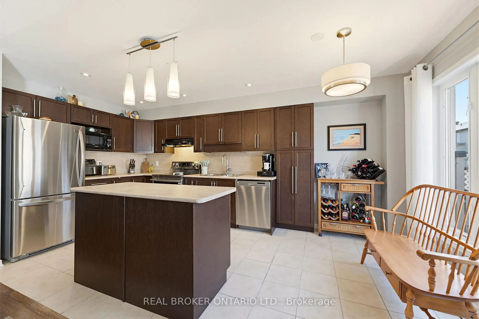 Photo 7 of 220 Opus Street, Ottawa, Kanata - Emerald Meadows/Trailwest — HOMEH