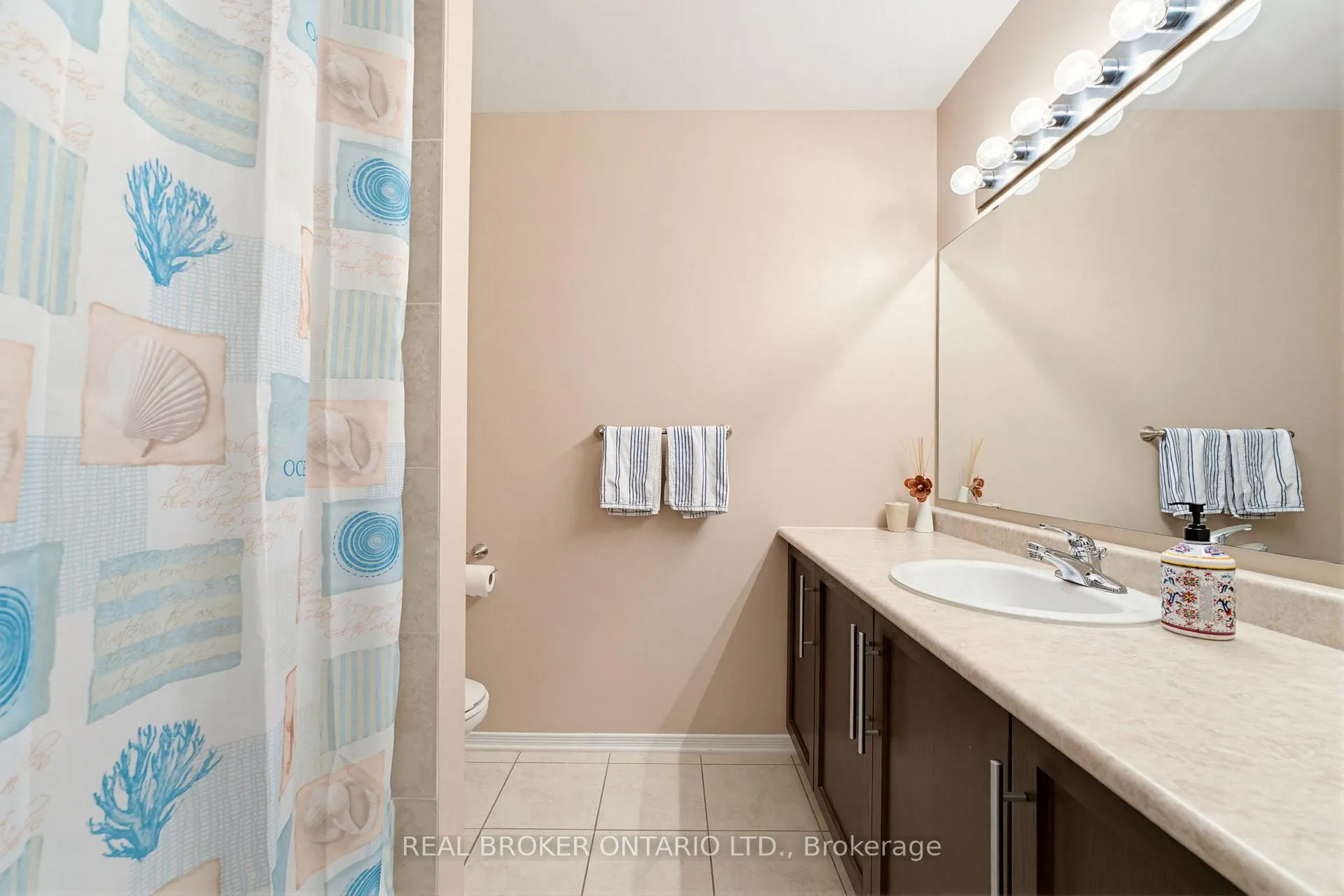 Photo 20 of 220 Opus Street, Ottawa, Kanata - Emerald Meadows/Trailwest — HOMEH