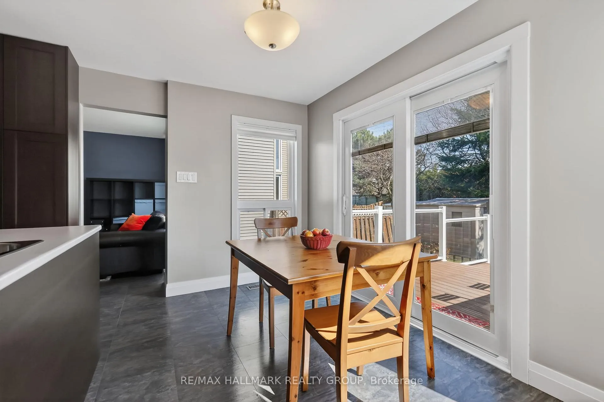 Photo 9 of 79 Dossetter Way, Ottawa, Hunt Club Park — HOMEH