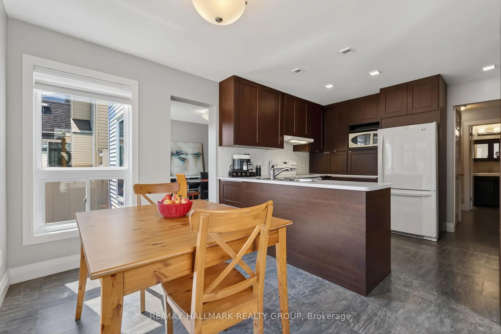 Photo 10 of 79 Dossetter Way, Ottawa, Hunt Club Park — HOMEH