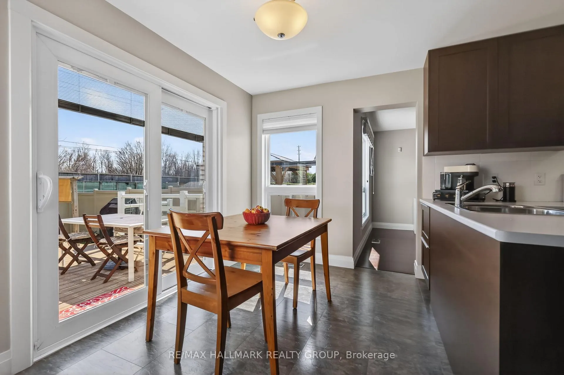 Photo 14 of 79 Dossetter Way, Ottawa, Hunt Club Park — HOMEH