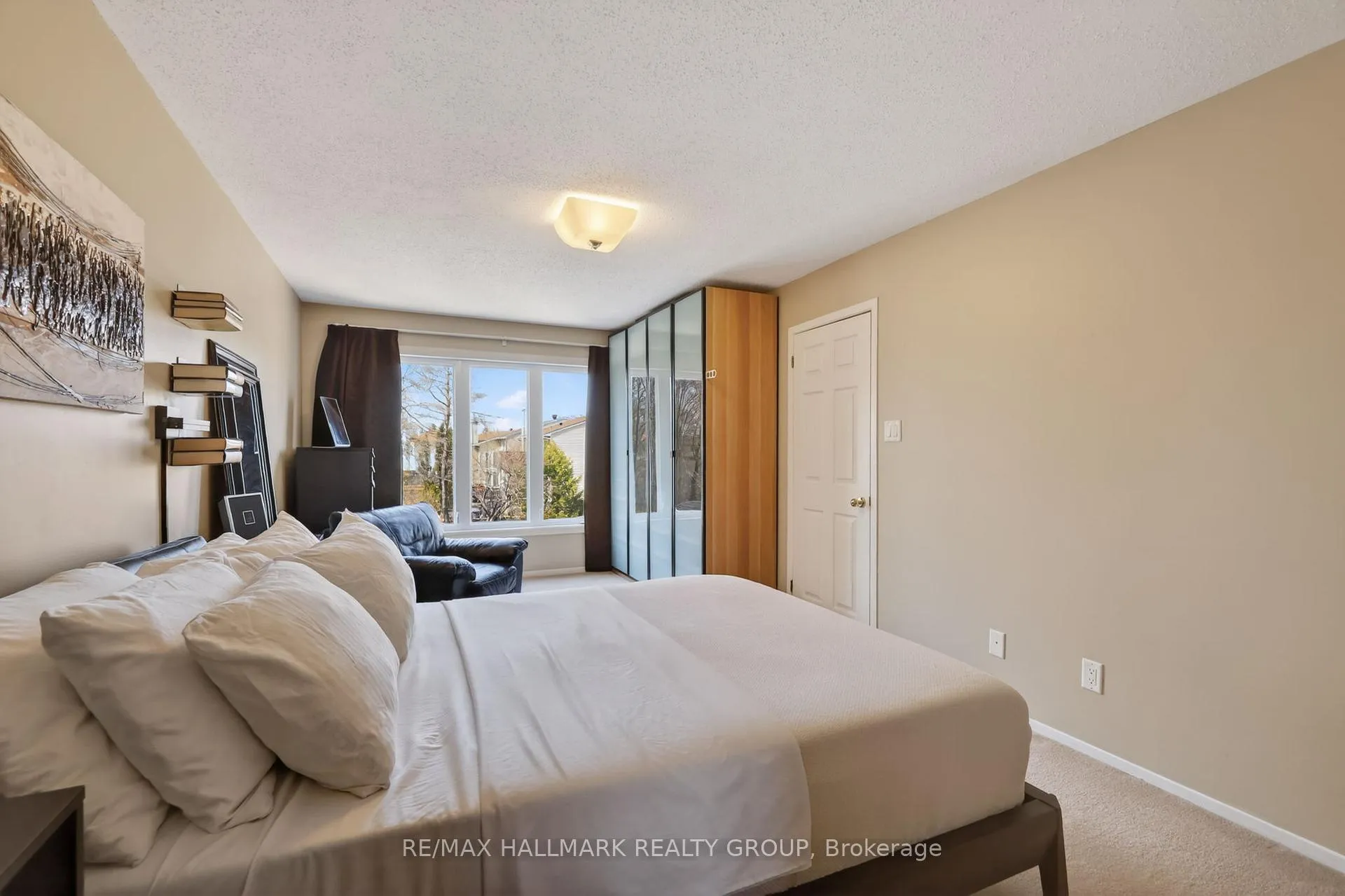 Photo 23 of 79 Dossetter Way, Ottawa, Hunt Club Park — HOMEH