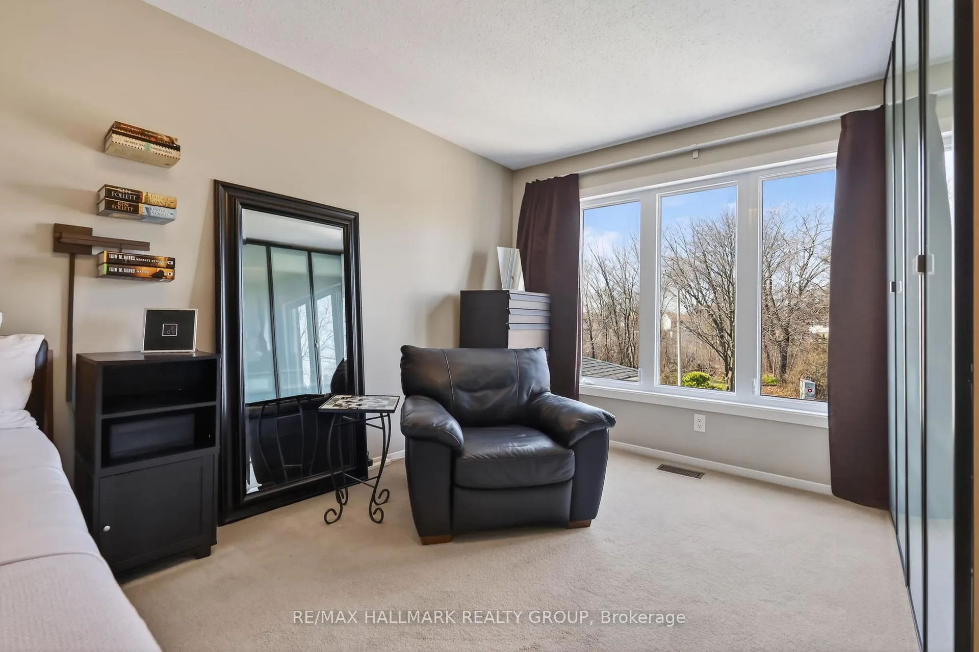 Photo 25 of 79 Dossetter Way, Ottawa, Hunt Club Park — HOMEH