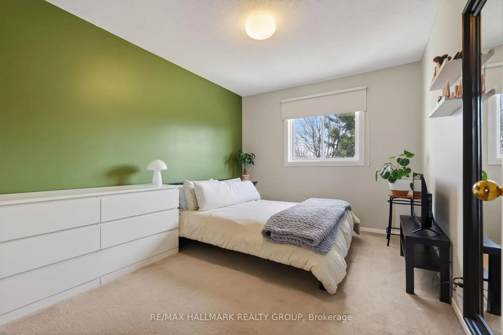 Photo 31 of 79 Dossetter Way, Ottawa, Hunt Club Park — HOMEH