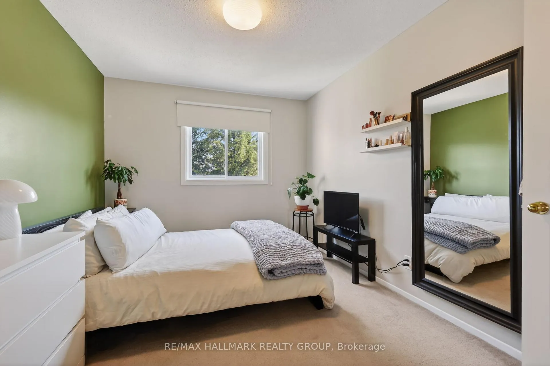 Photo 32 of 79 Dossetter Way, Ottawa, Hunt Club Park — HOMEH