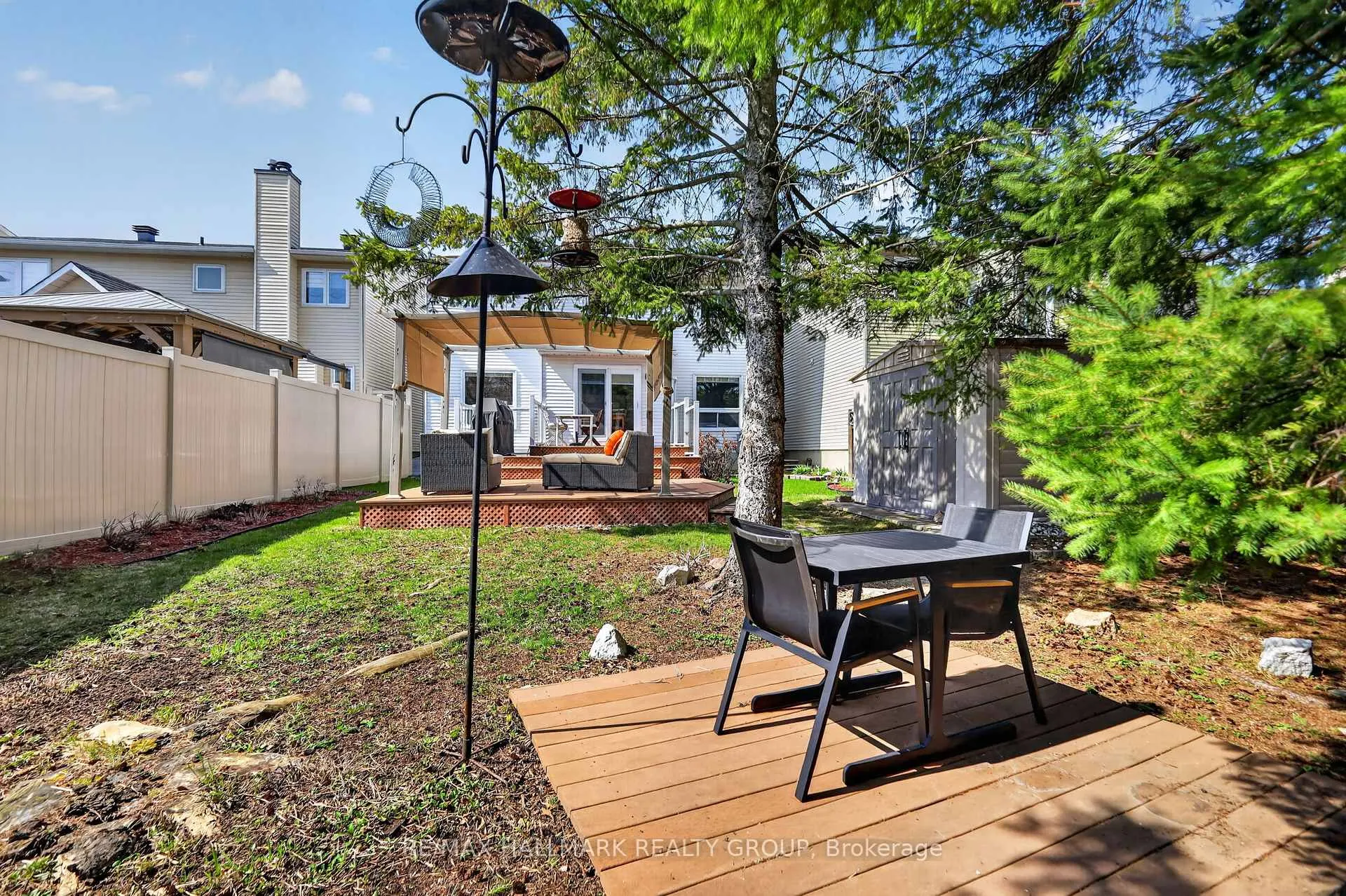 Photo 42 of 79 Dossetter Way, Ottawa, Hunt Club Park — HOMEH