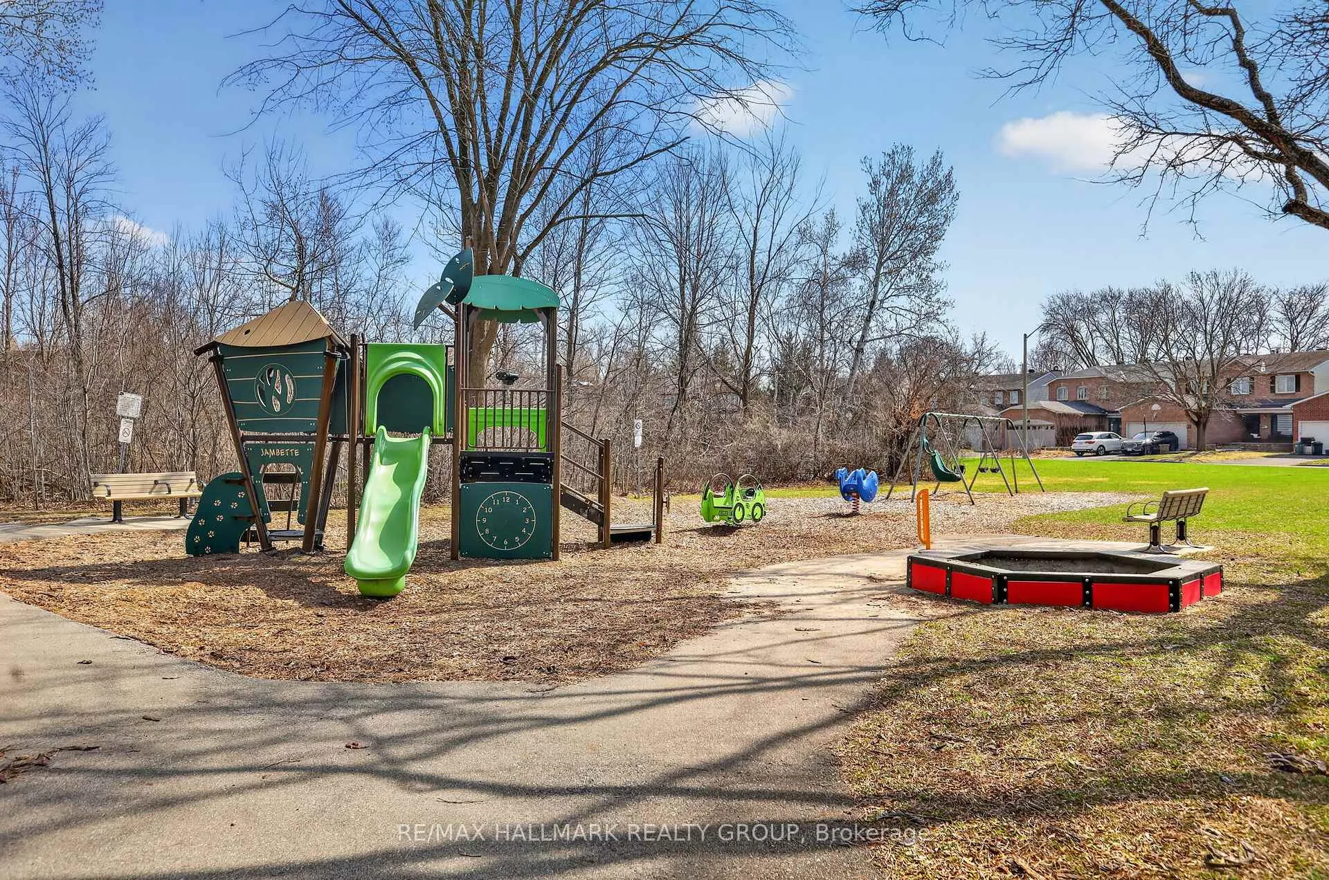 Photo 46 of 79 Dossetter Way, Ottawa, Hunt Club Park — HOMEH