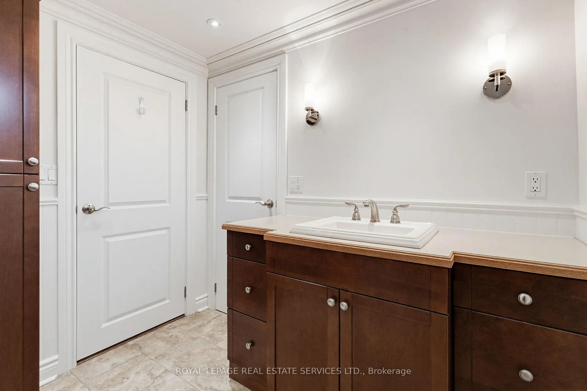Photo 26 of 652 Hillcrest Drive, Burlington, Brant — HOMEH
