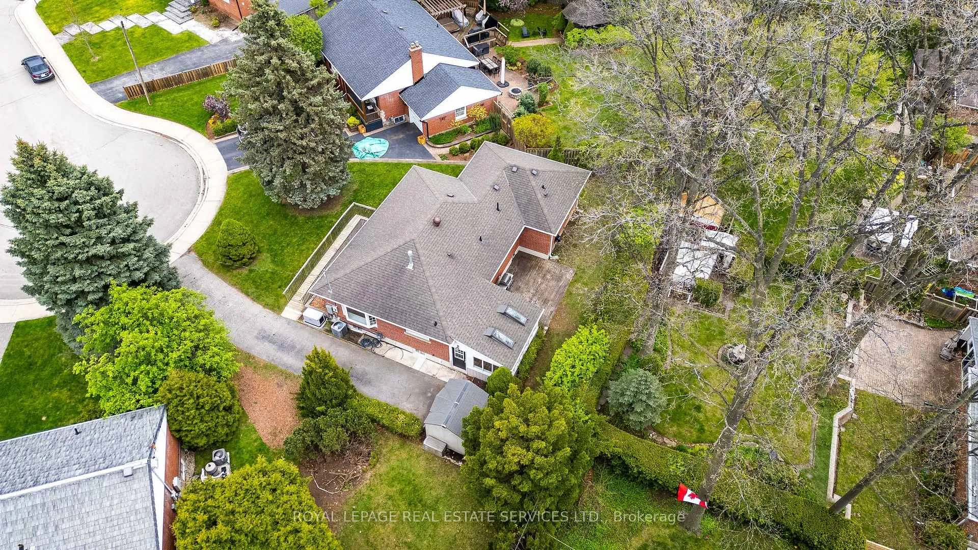 Photo 31 of 652 Hillcrest Drive, Burlington, Brant — HOMEH
