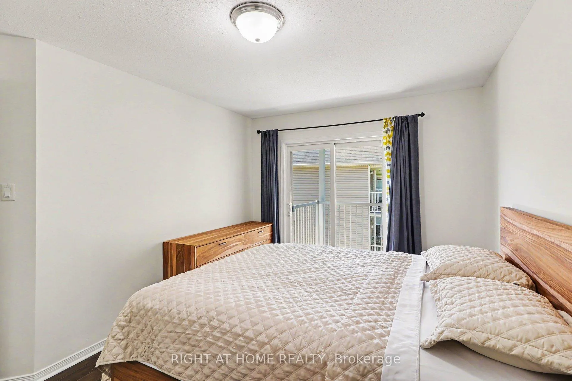 Photo 26 of Unit 7, 572 Reardon Private, Ottawa, Heron Gate/Industrial Park — HOMEH