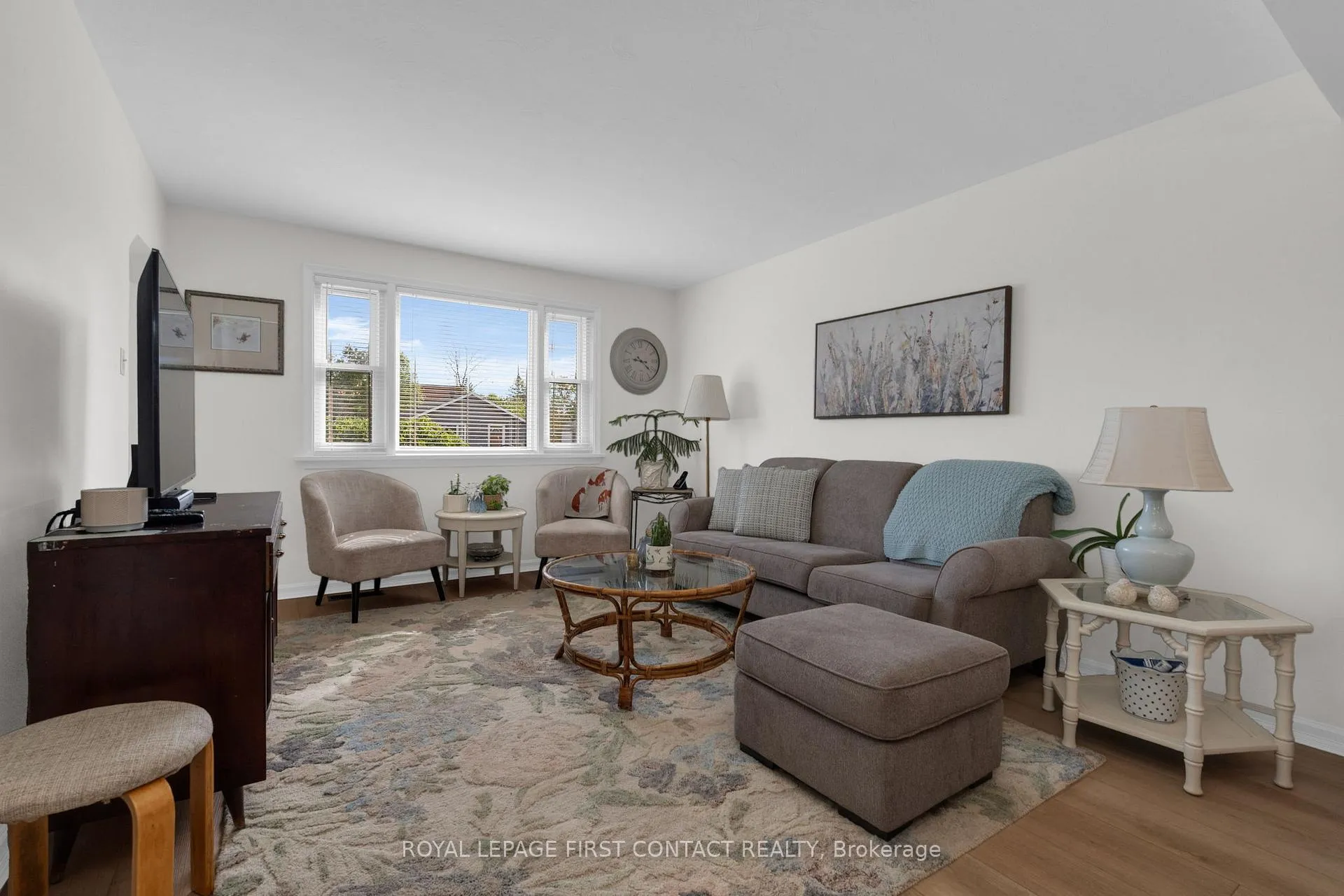 Photo 13 of 20 Newton Street, Barrie, Wellington — HOMEH