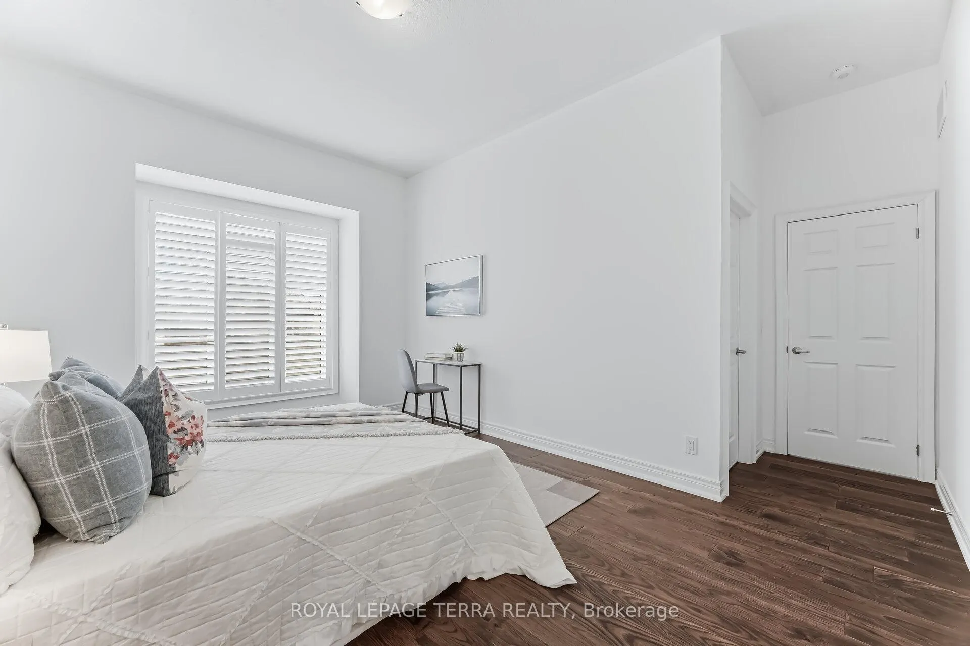 Photo 32 of 11 Lockton Street, Whitby, Williamsburg — HOMEH