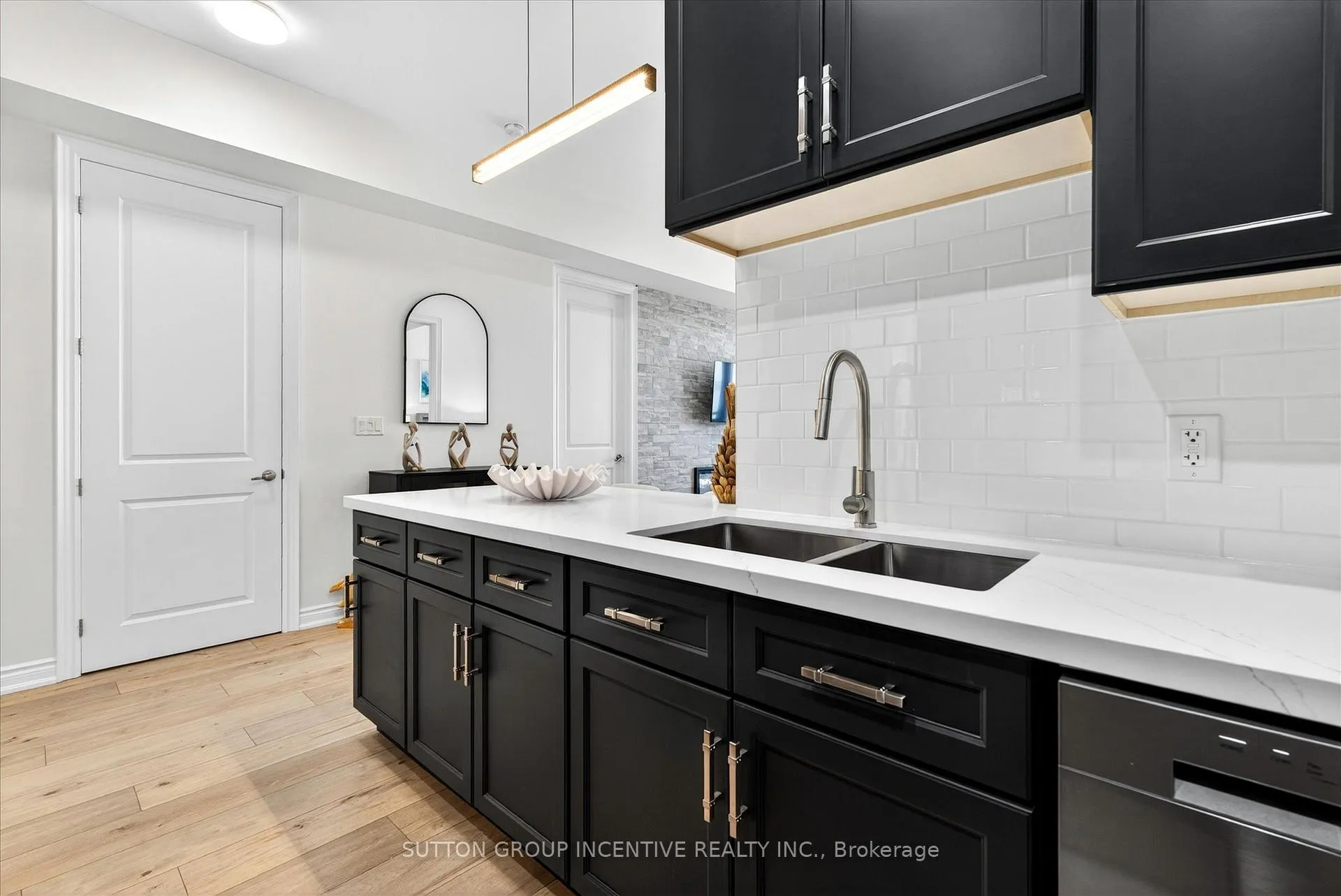 Photo 9 of Unit 209, 764 River Road E, Wasaga Beach — HOMEH
