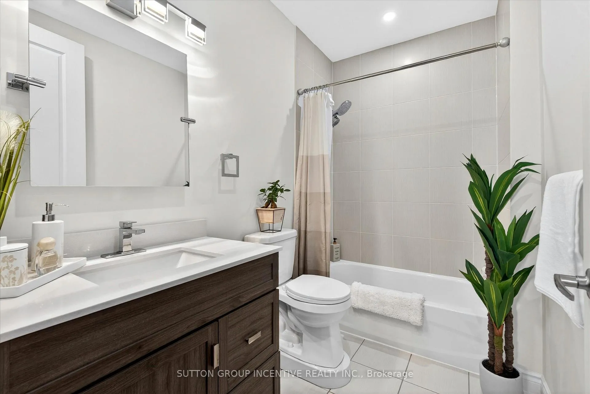 Photo 17 of Unit 209, 764 River Road E, Wasaga Beach — HOMEH