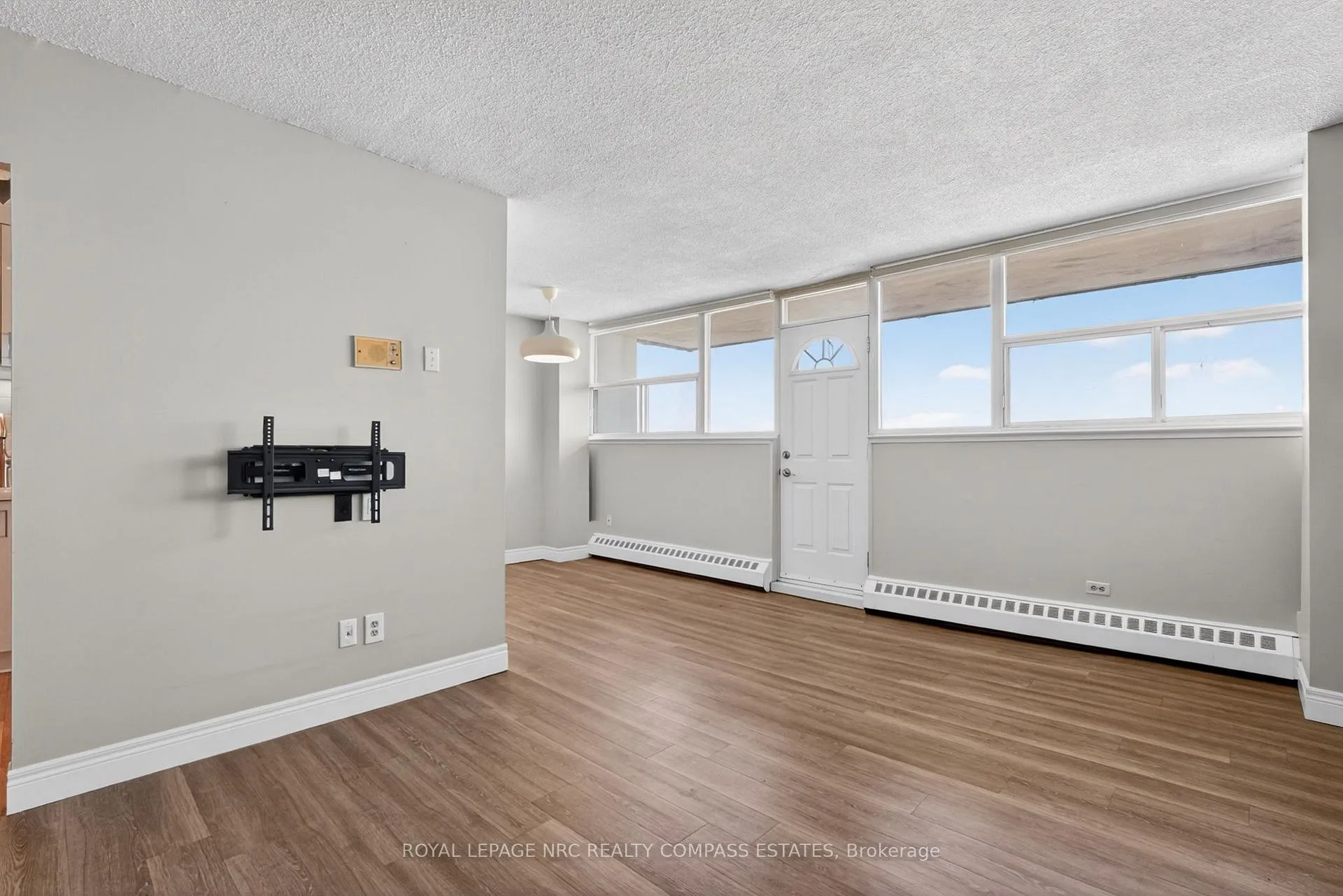 Photo 13 of Unit 407, 215 Glenridge Avenue, St. Catharines, Glendale/Glenridge — HOMEH