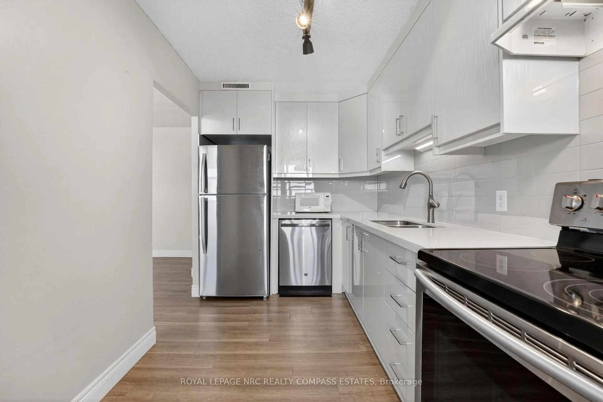 Photo 19 of Unit 407, 215 Glenridge Avenue, St. Catharines, Glendale/Glenridge — HOMEH