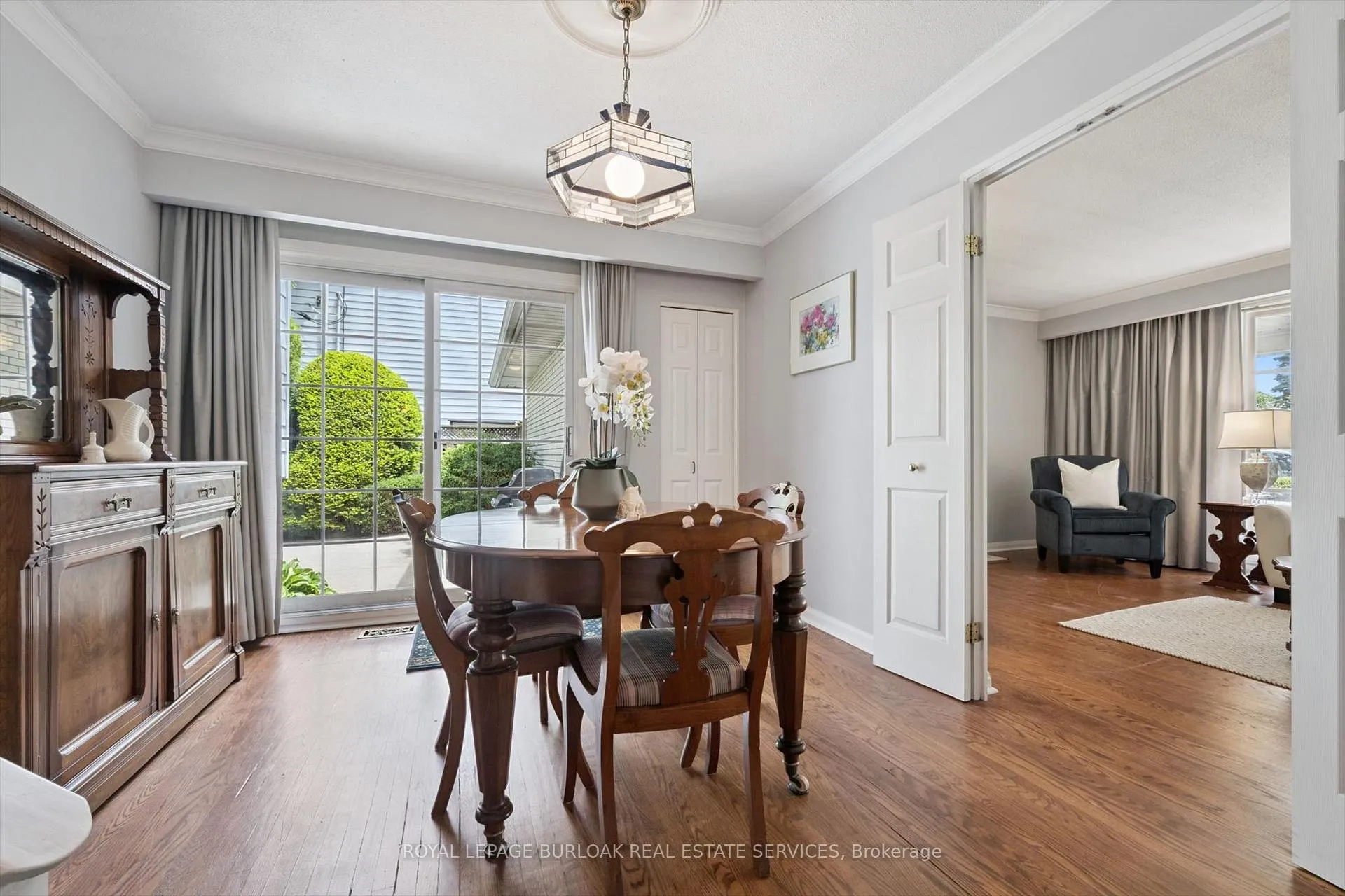 Photo 11 of 3521 Regal Road, Burlington, Roseland — HOMEH