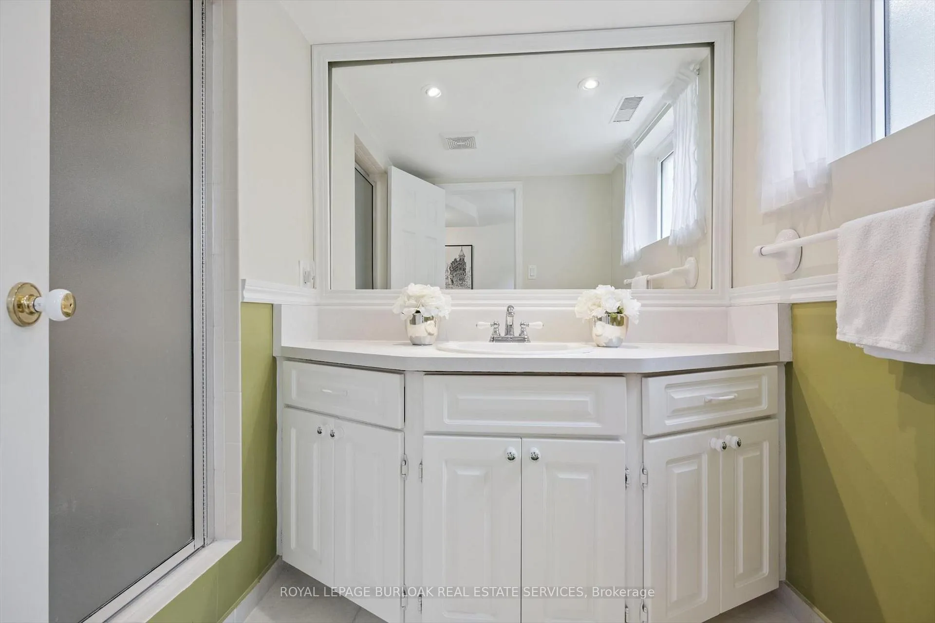 Photo 30 of 3521 Regal Road, Burlington, Roseland — HOMEH