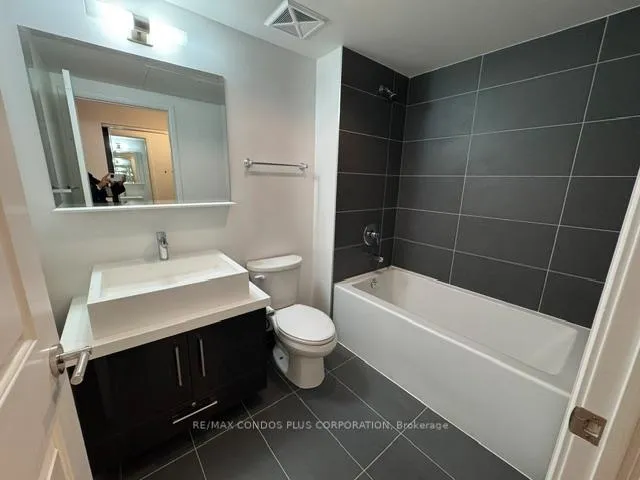Photo 10 of Unit 409, 1080 Bay Street, Toronto, Bay Street Corridor — HOMEH