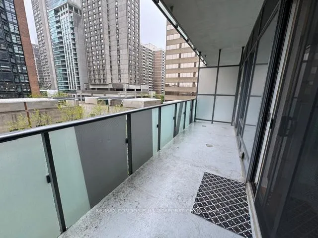 Photo 11 of Unit 409, 1080 Bay Street, Toronto, Bay Street Corridor — HOMEH