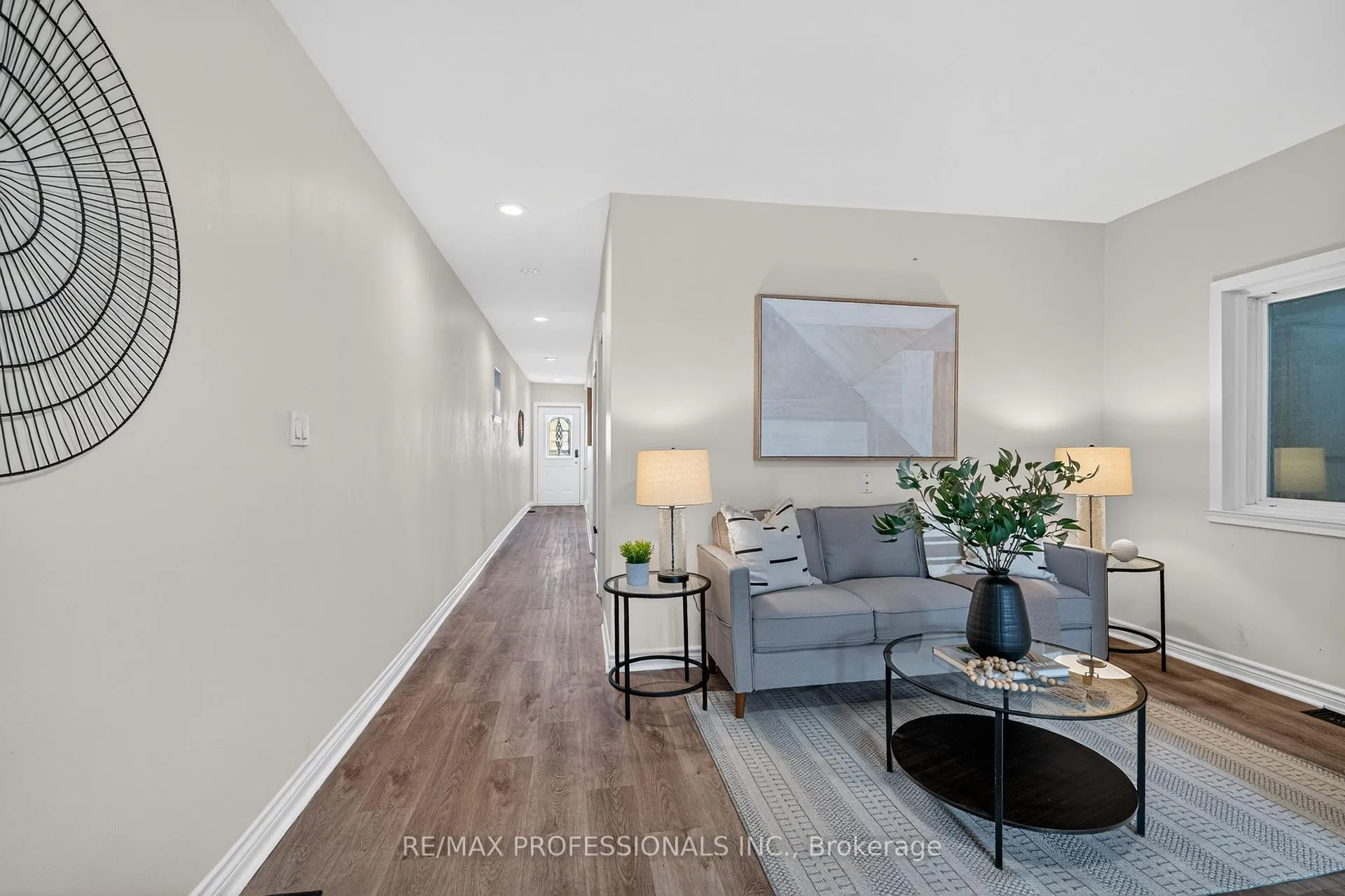 Photo 5 of 278 Caledonia Road, Toronto, Caledonia-Fairbank — HOMEH