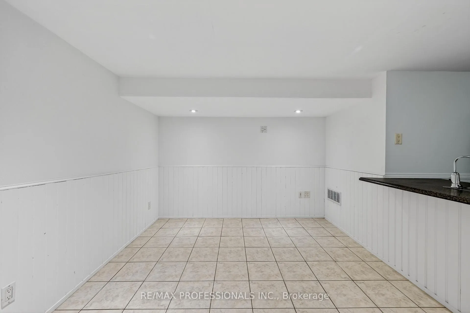 Photo 20 of 278 Caledonia Road, Toronto, Caledonia-Fairbank — HOMEH