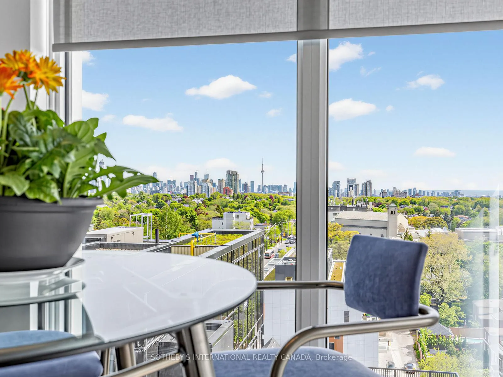 Photo 1 of Unit 1221, 2020 Bathurst Street, Toronto, Humewood-Cedarvale — HOMEH
