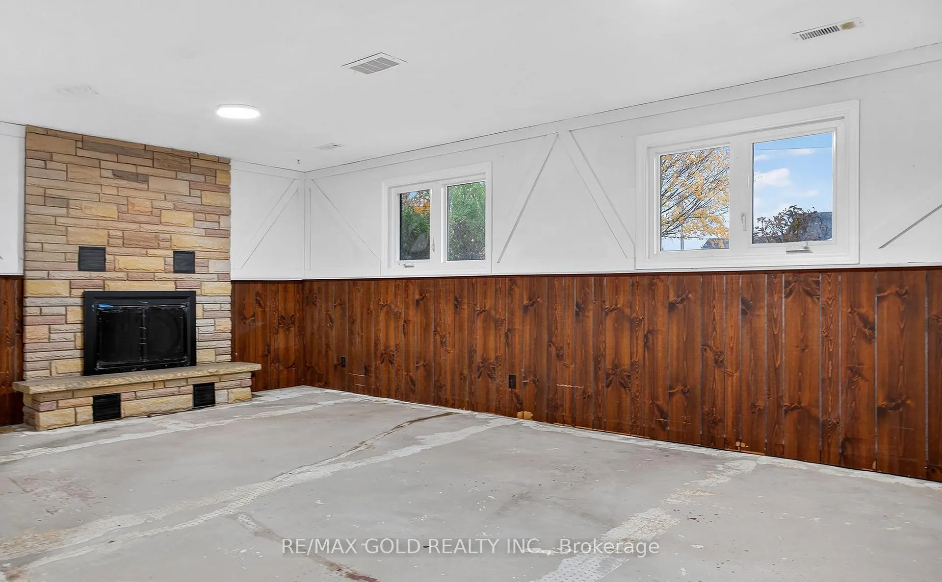 Photo 25 of 21990 Hagerty Road, Southwest Middlesex, Wardsville — HOMEH