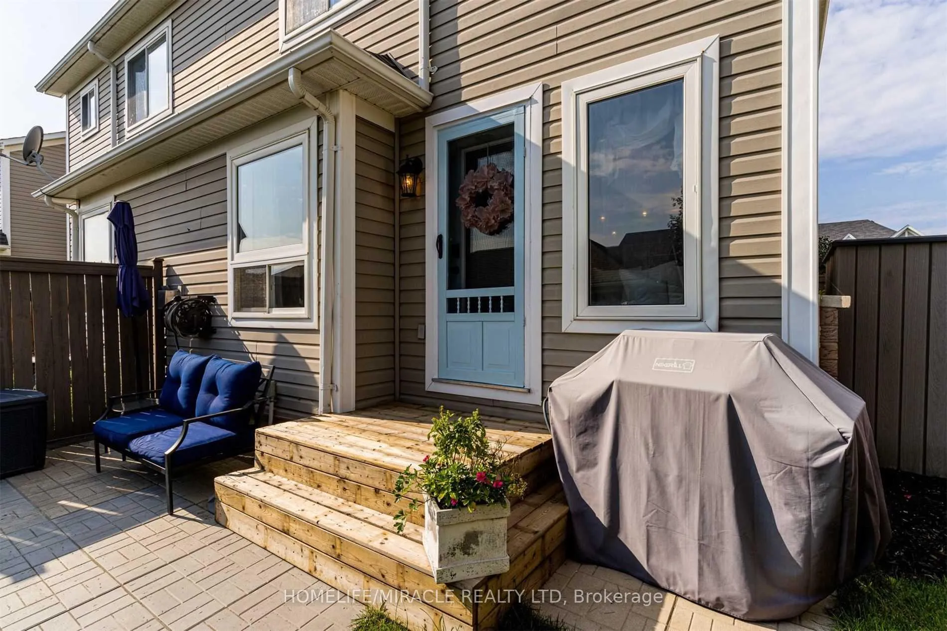 Photo 16 of 149 Carnwith Drive E, Whitby, Brooklin — HOMEH