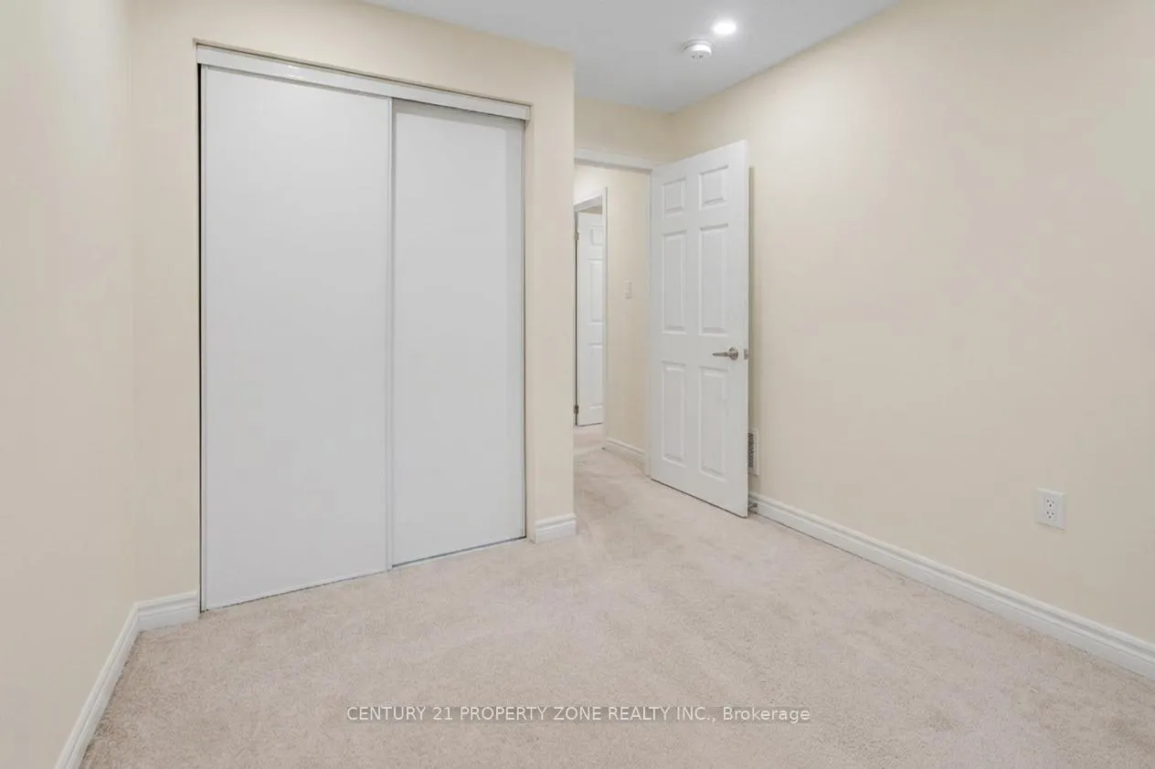 Photo 8 of Unit 4, 250 Lagerfeld Drive, Brampton, Northwest Brampton — HOMEH
