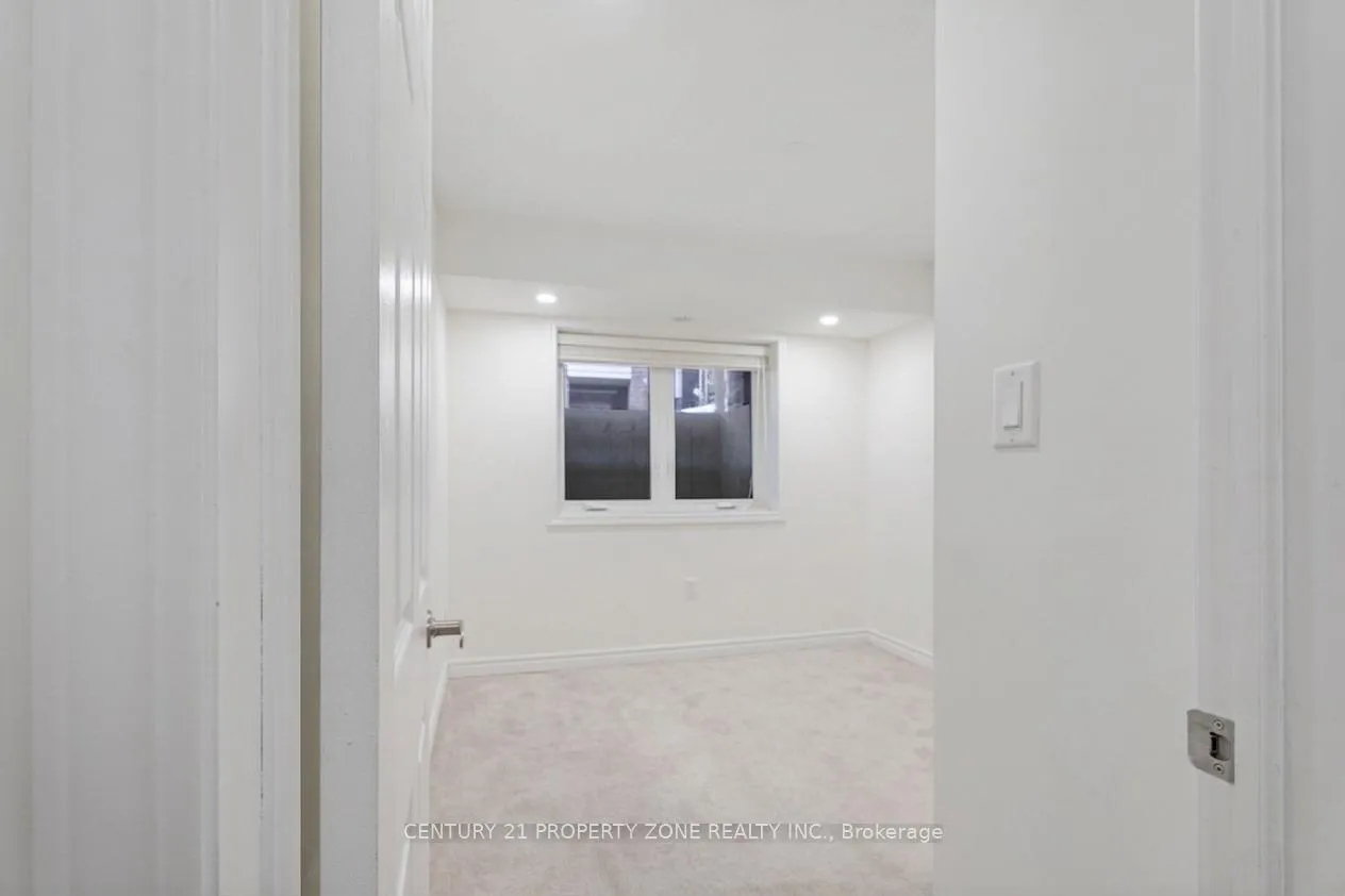 Photo 11 of Unit 4, 250 Lagerfeld Drive, Brampton, Northwest Brampton — HOMEH