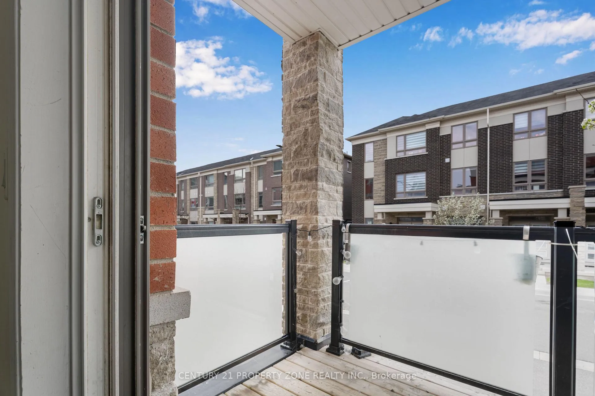 Photo 18 of Unit 4, 250 Lagerfeld Drive, Brampton, Northwest Brampton — HOMEH