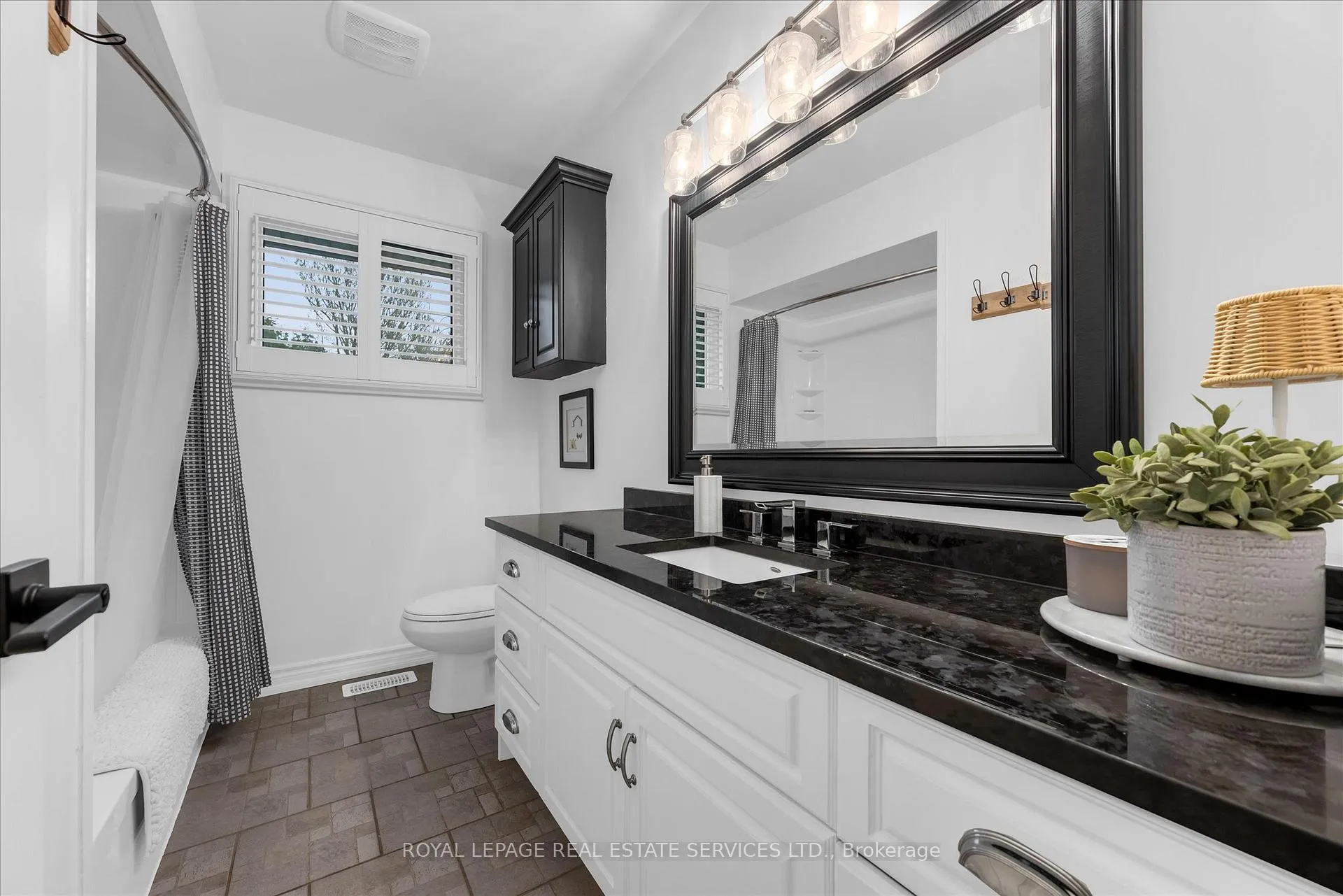 Photo 18 of 20 Casablanca Boulevard, Grimsby, Grimsby West — HOMEH
