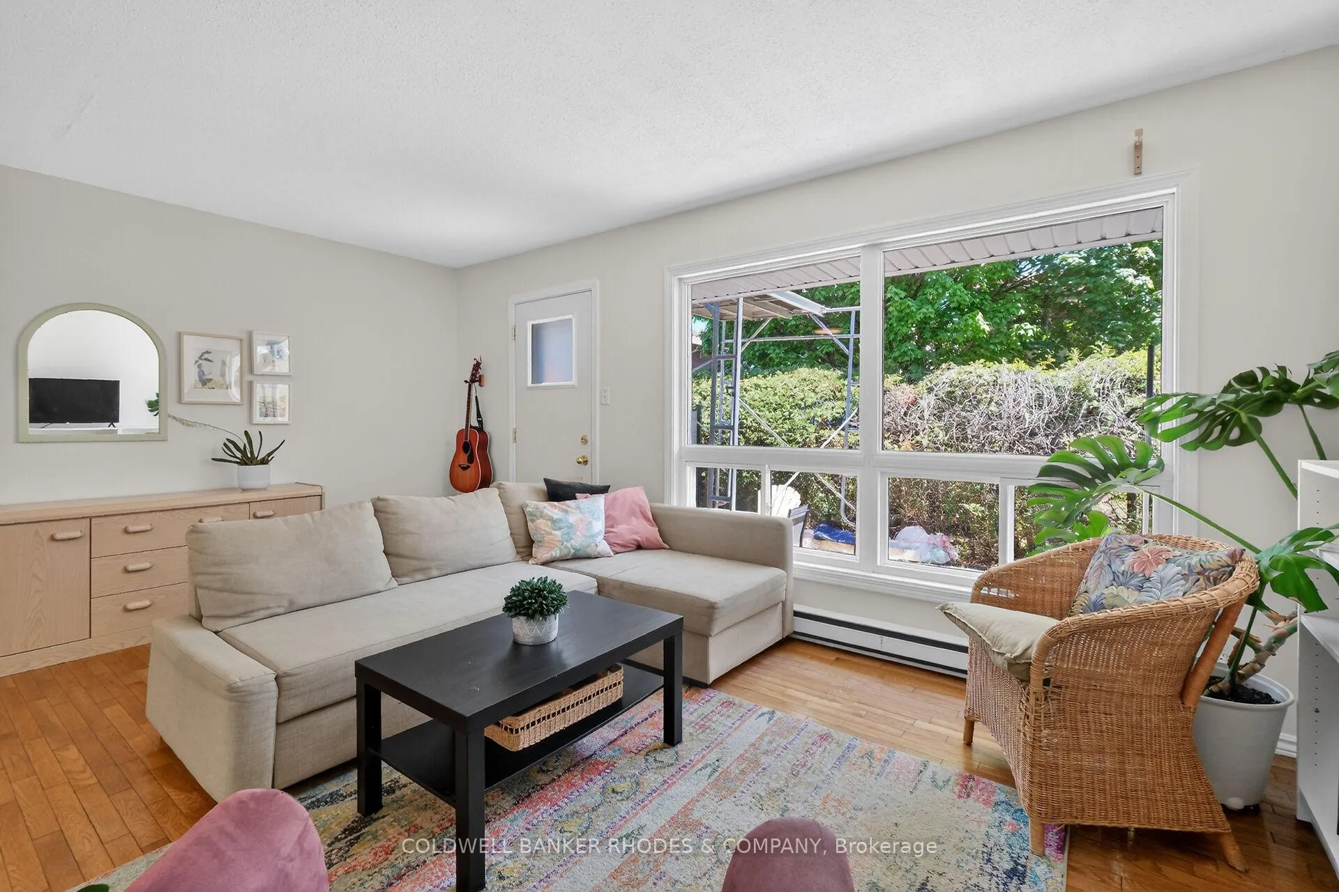 Photo 6 of 17 Pixley Private, Ottawa, Riverview Park — HOMEH