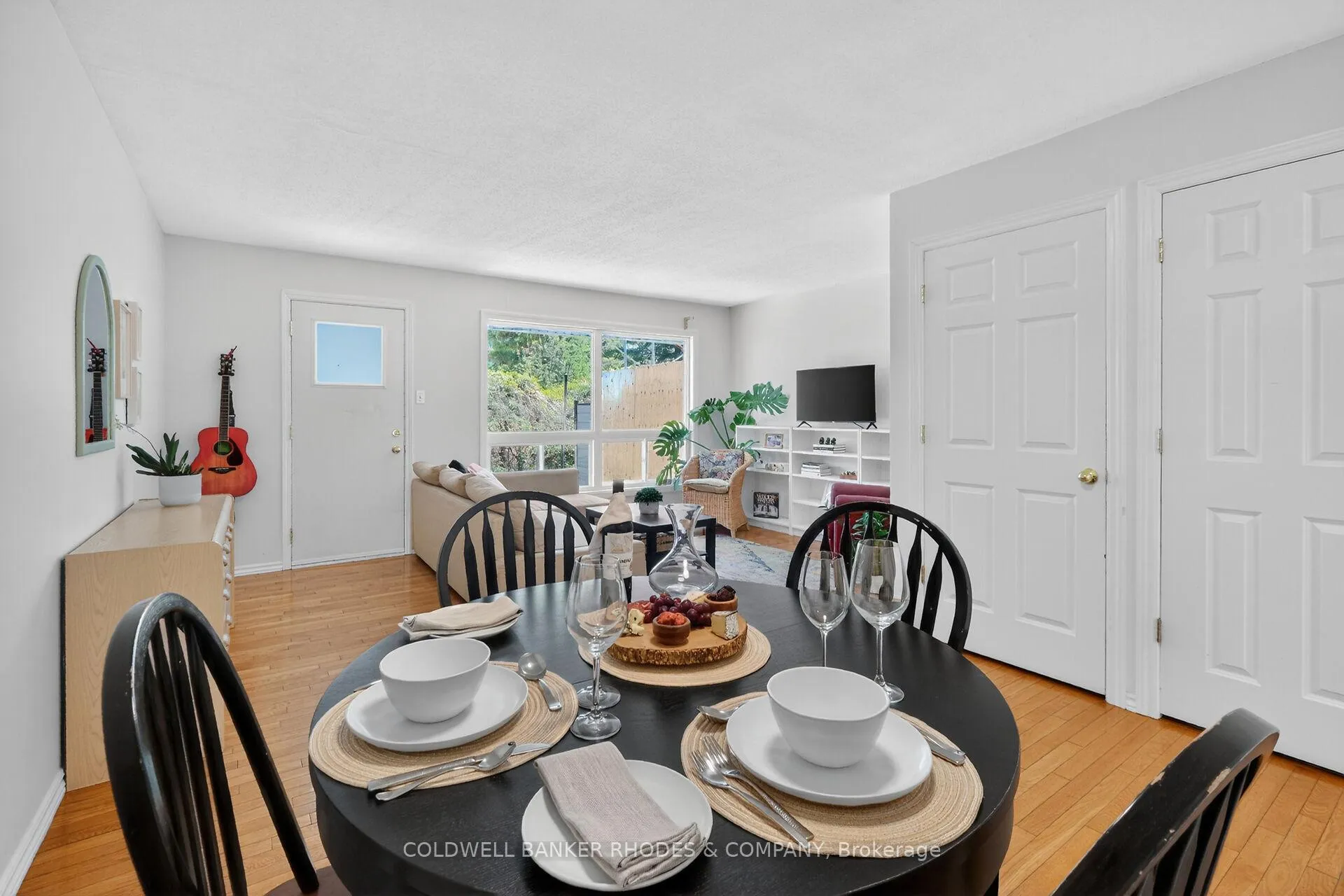 Photo 8 of 17 Pixley Private, Ottawa, Riverview Park — HOMEH