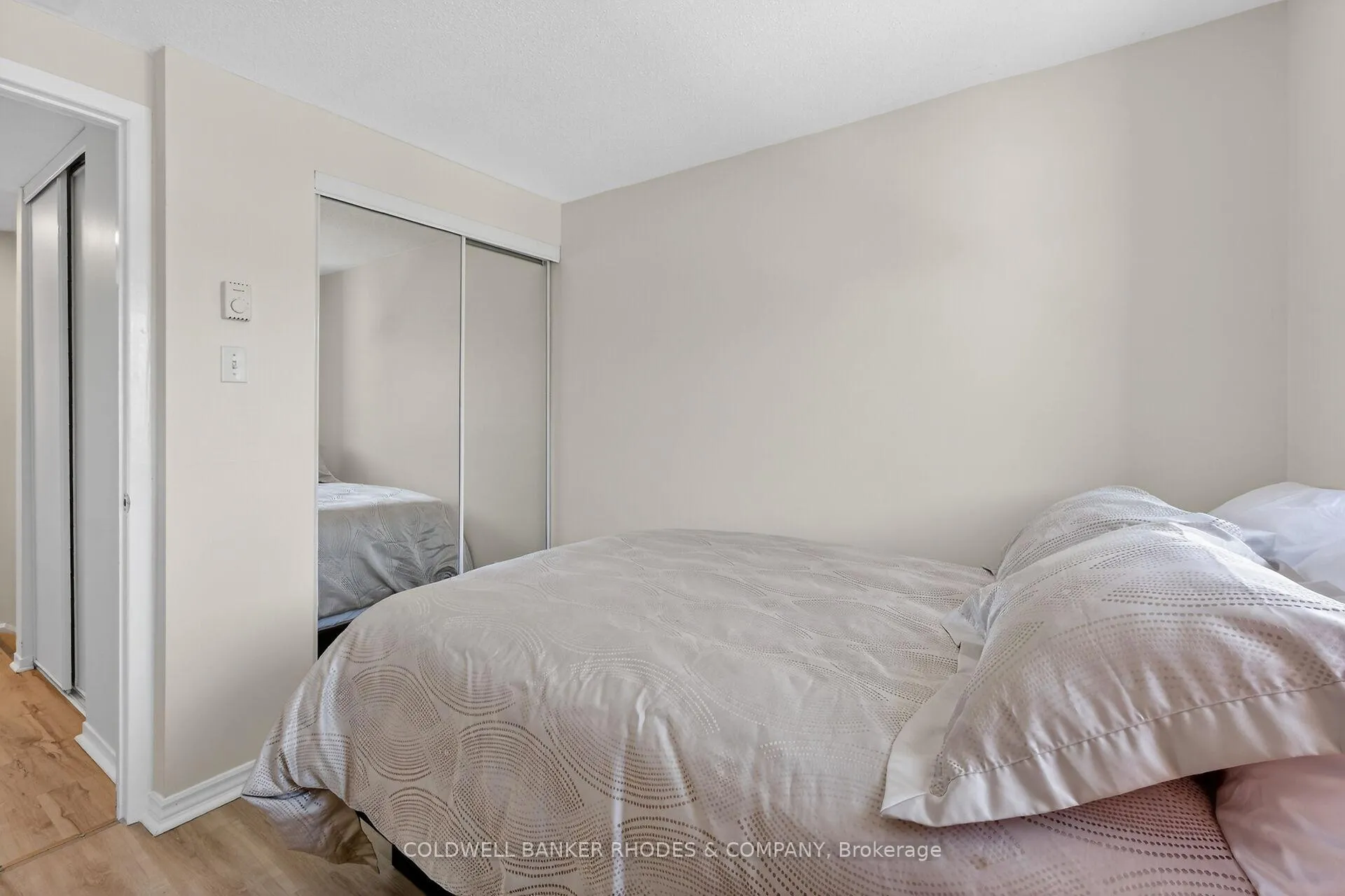 Photo 18 of 17 Pixley Private, Ottawa, Riverview Park — HOMEH