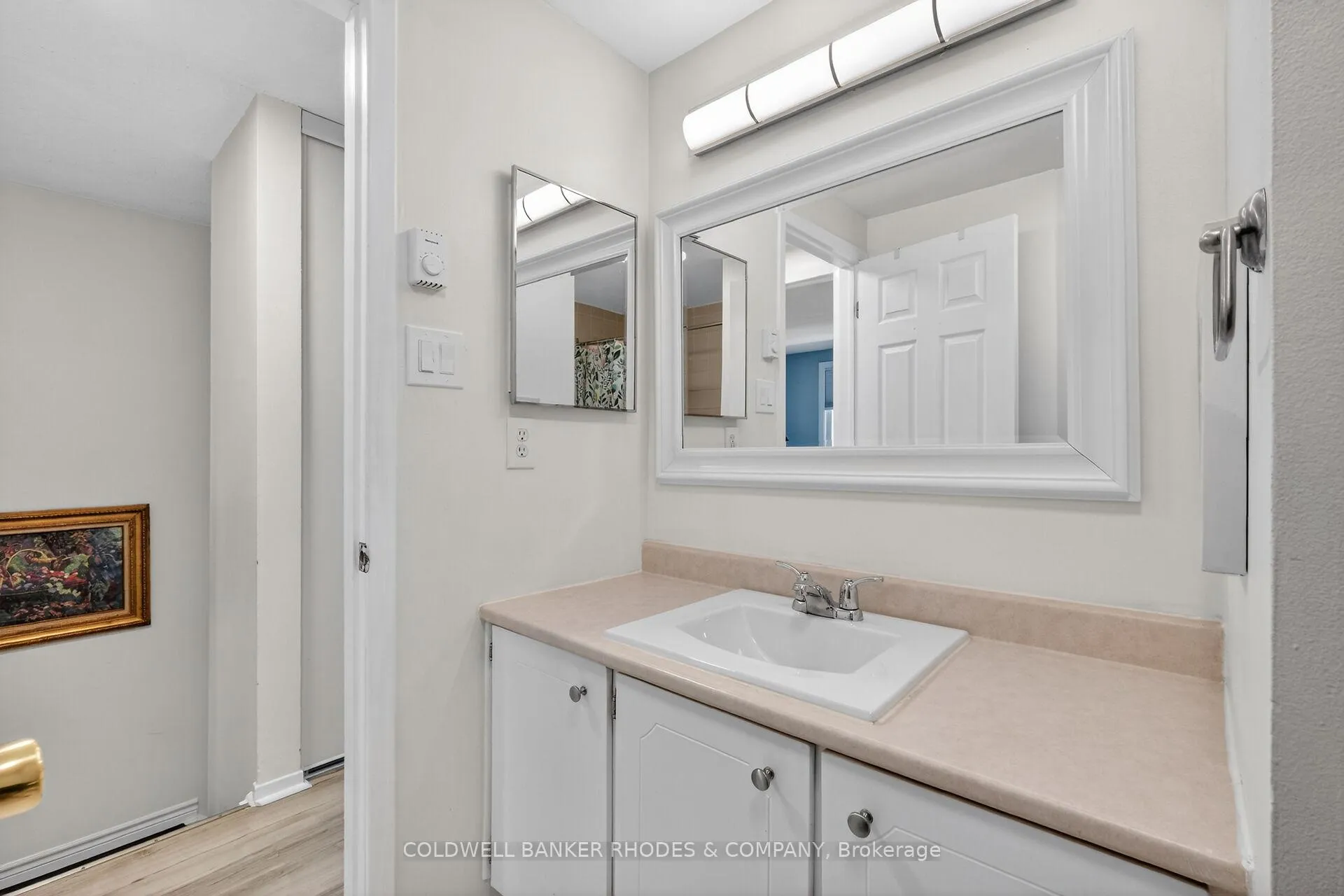 Photo 25 of 17 Pixley Private, Ottawa, Riverview Park — HOMEH