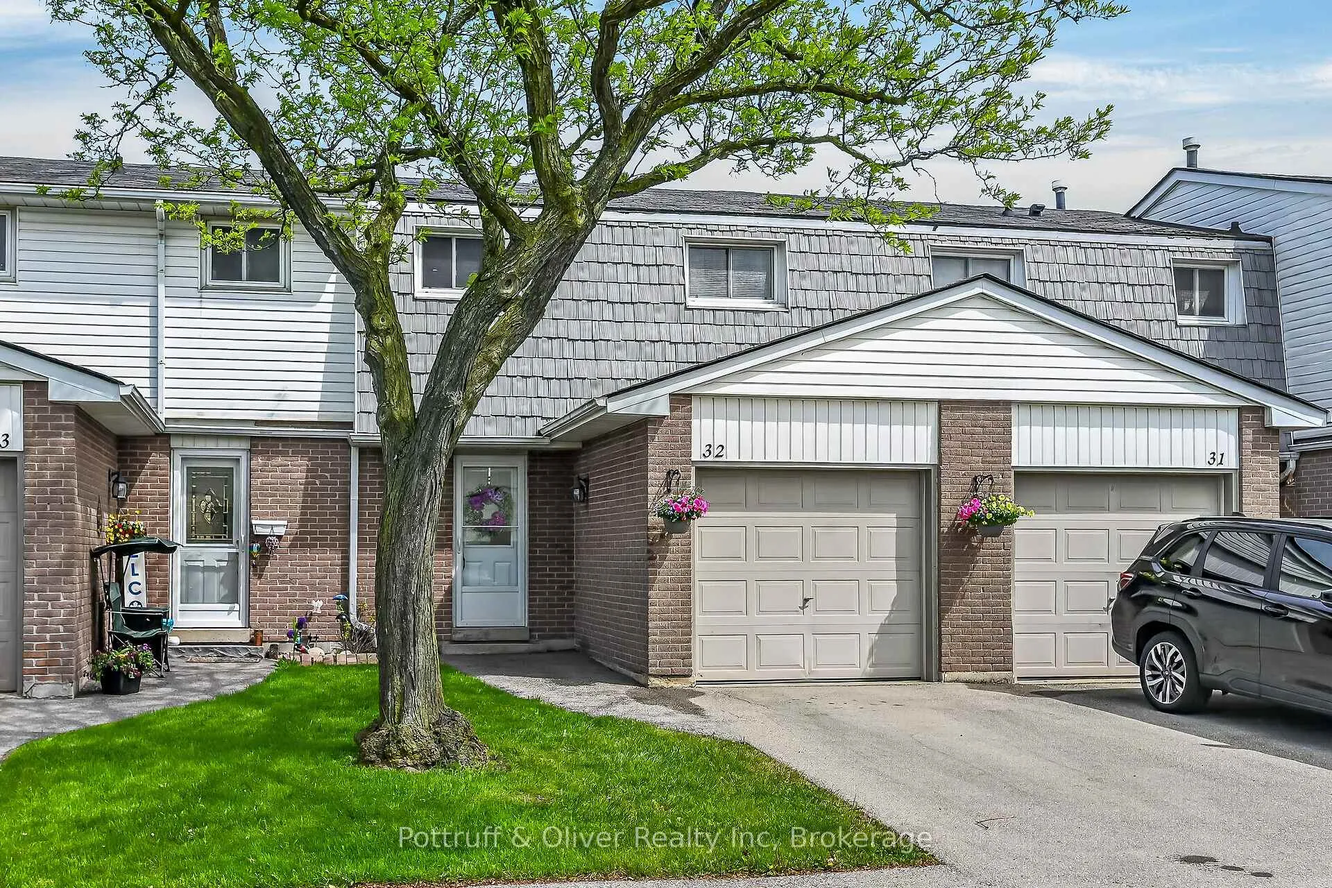 Photo 2 of Unit 32, 1350 Limeridge Road E, Hamilton, Trenholme — HOMEH