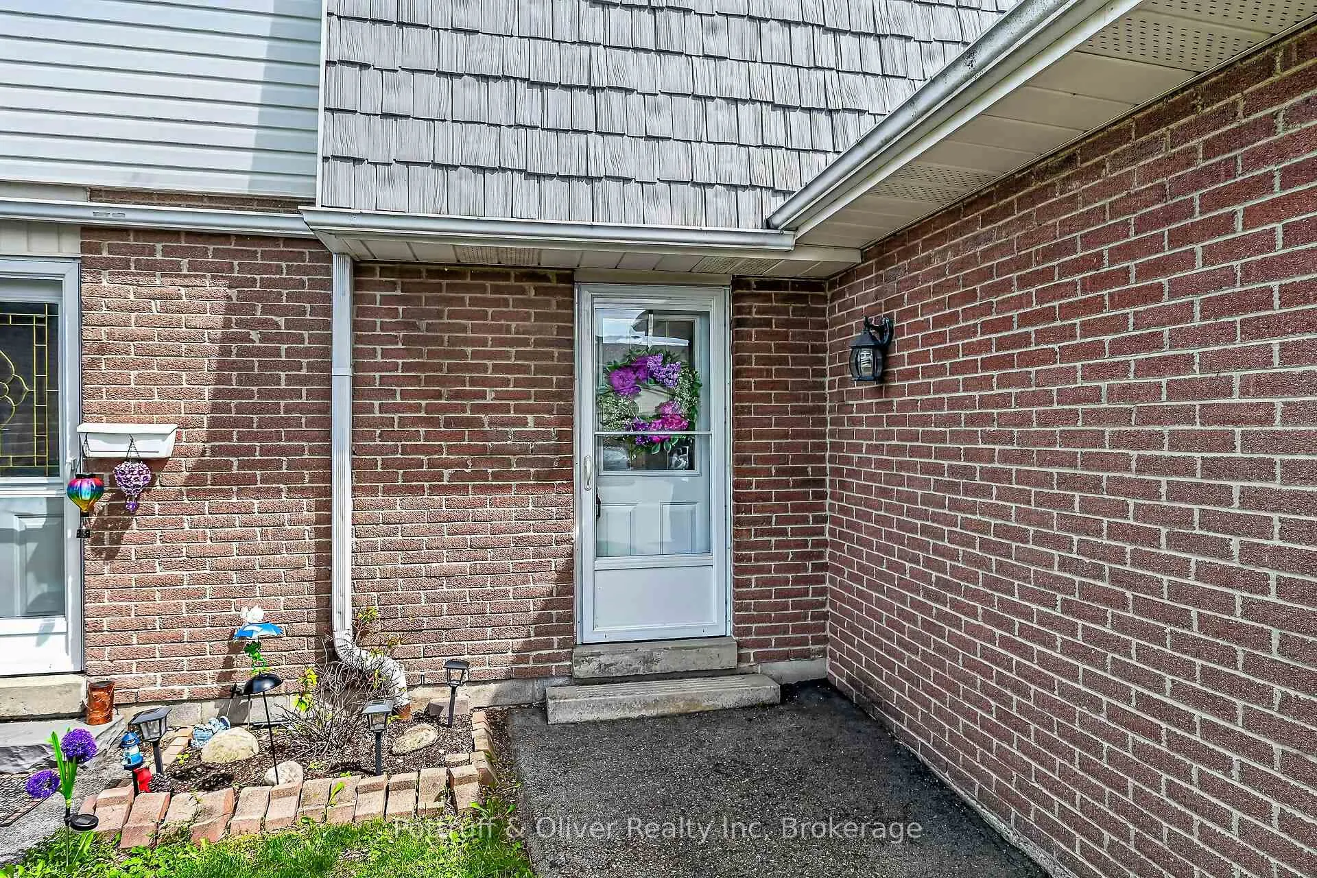Photo 3 of Unit 32, 1350 Limeridge Road E, Hamilton, Trenholme — HOMEH