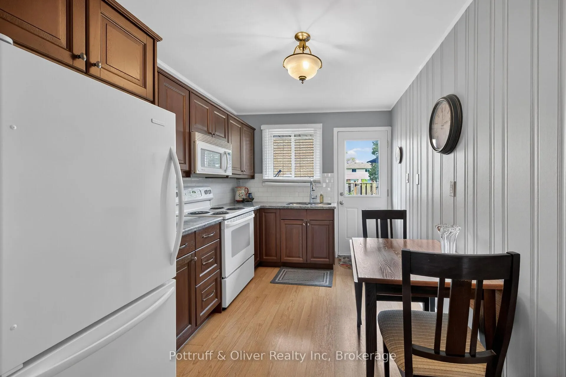 Photo 9 of Unit 32, 1350 Limeridge Road E, Hamilton, Trenholme — HOMEH