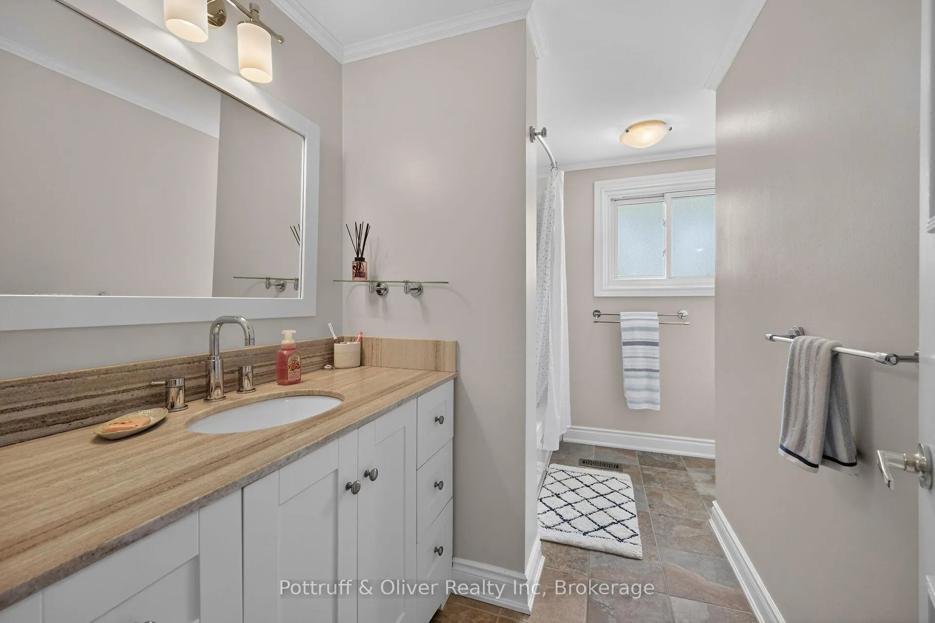 Photo 24 of Unit 32, 1350 Limeridge Road E, Hamilton, Trenholme — HOMEH